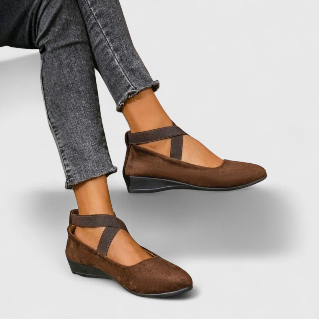 Alora | Balance Flat