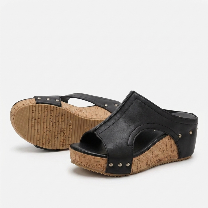 Lumi | Stud Wedges