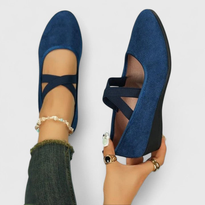 Alora | Balance Flat