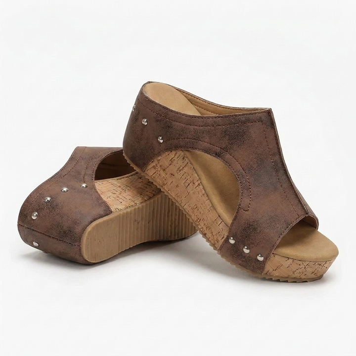 Lumi | Stud Wedges