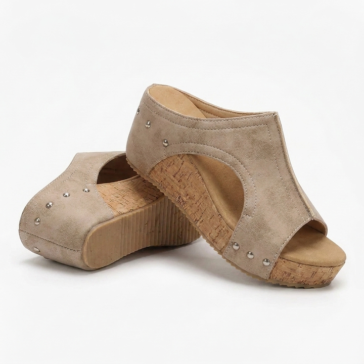 Lumi | Stud Wedges