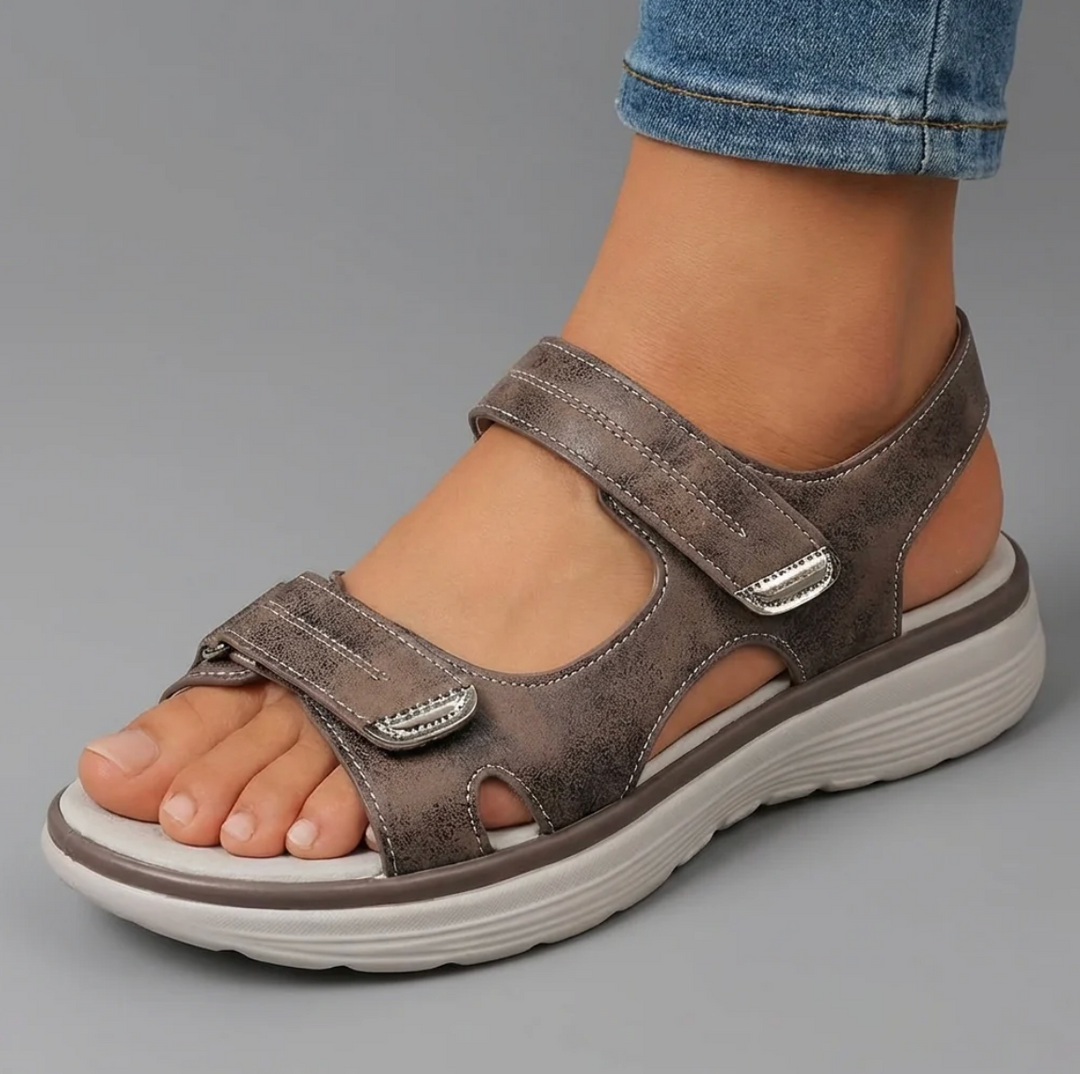 Noreen | Strap Sandals
