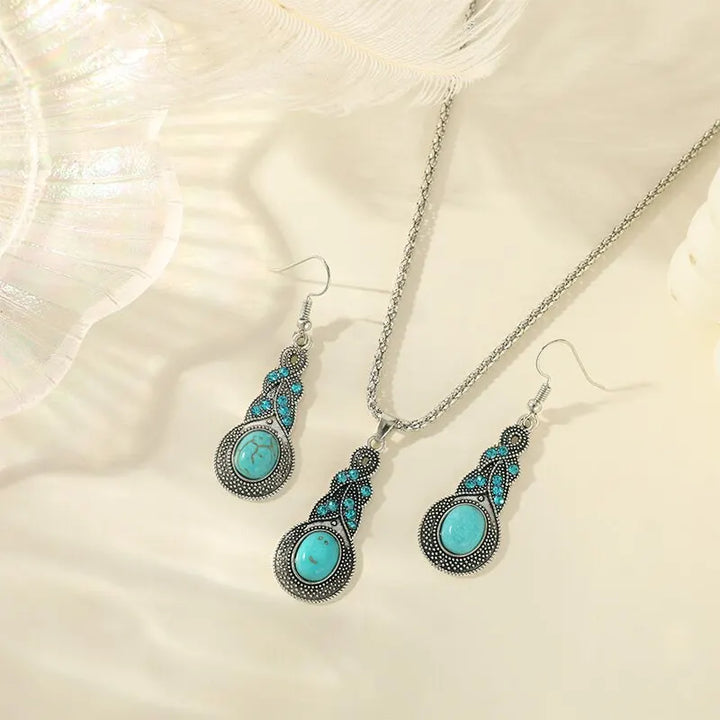 Turquoise Jewellery Set — Necklace & Earrings