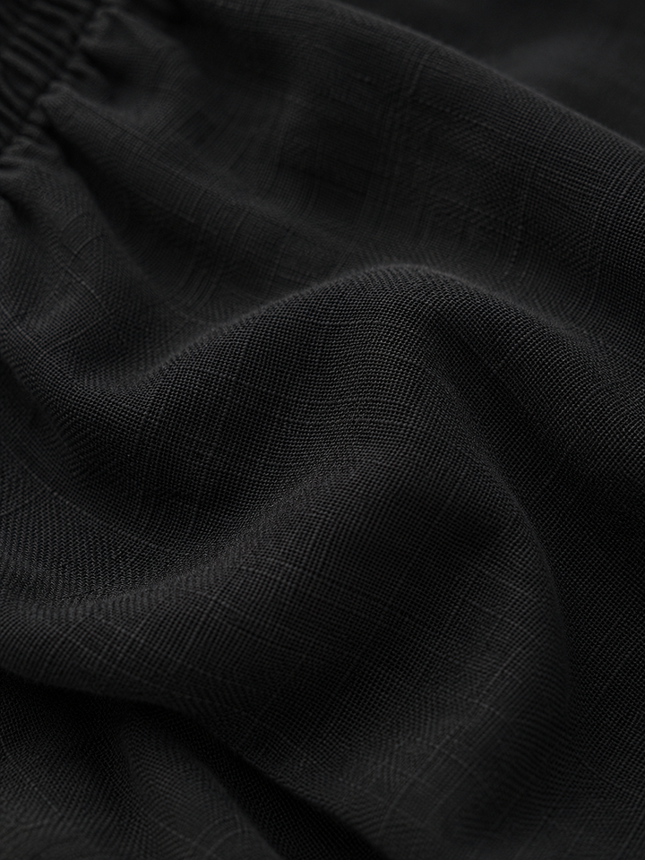 Livia Noir | Capri Pants