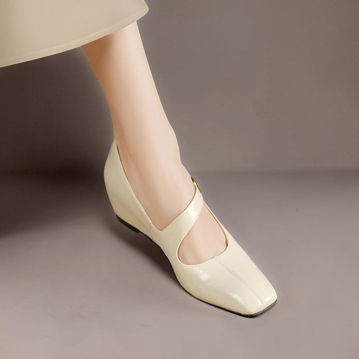 Viora | Mary Jane Heels