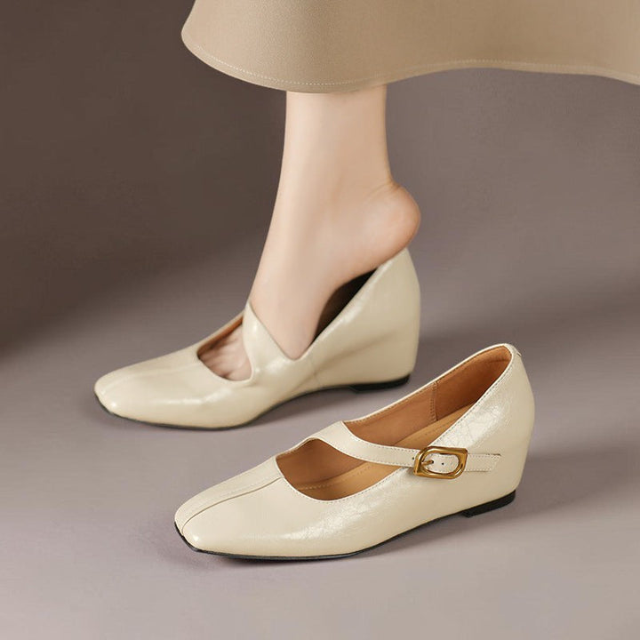 Viora | Mary Jane Heels